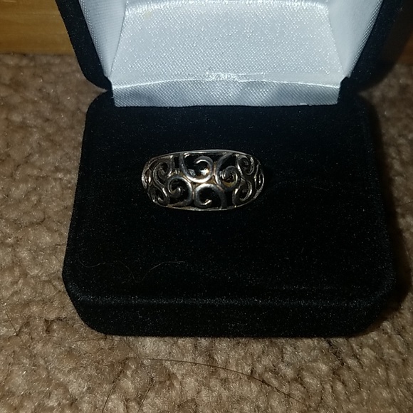 Jewelry - Silver ring